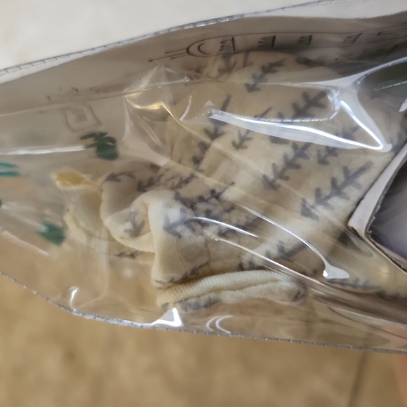 Robeez baby socks booties with snaps - Picture 3 of 5